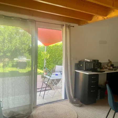 La Petite Chauniere アパート *